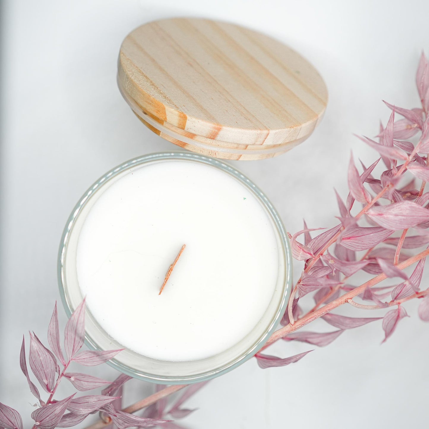 Crackling Woodwick Coconut Soy Candle